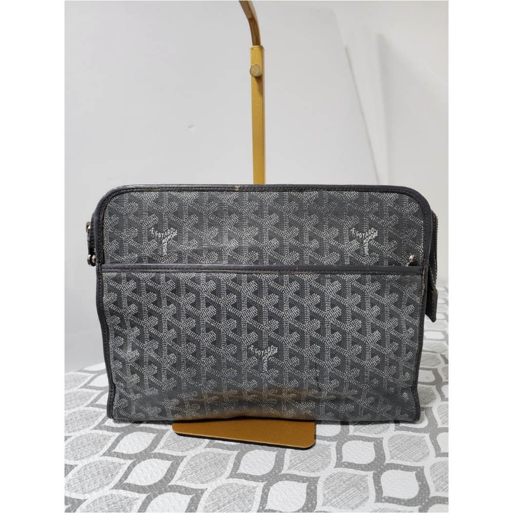 GOYARD Goyardine Jouvence GM Toiletry Clutch Gray